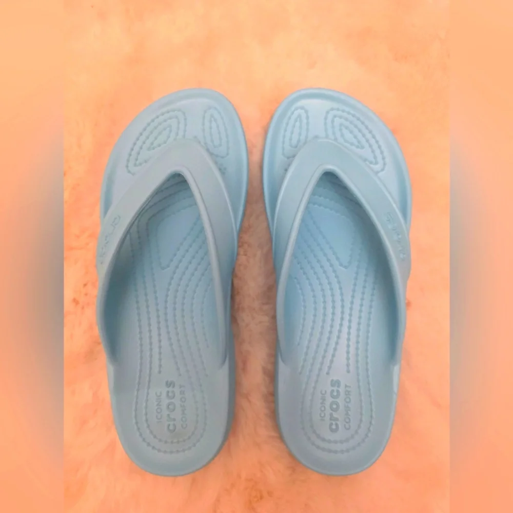 Crocs Blue Flip Flops - Picture 1 of 6